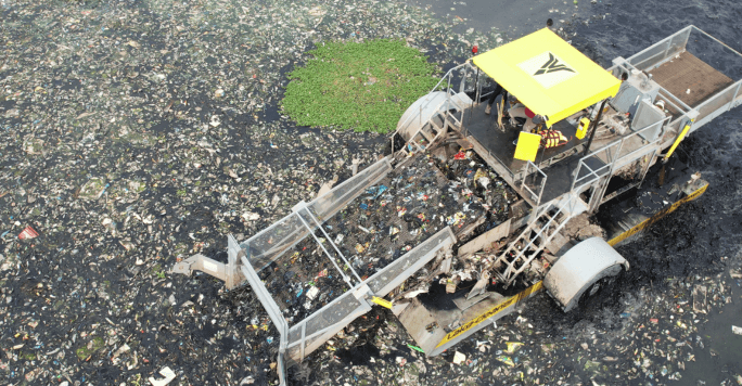Debris collector