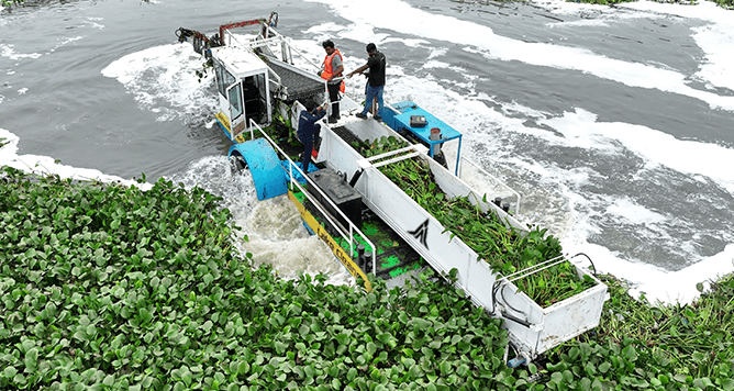 Aquatic Weed Harvester